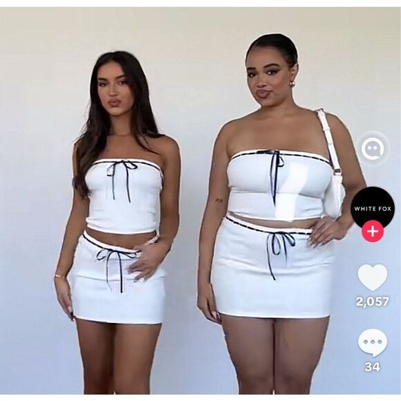 NWT White Fox Some You Win White Mini Skirt Size Medium - Picture 2 of 7